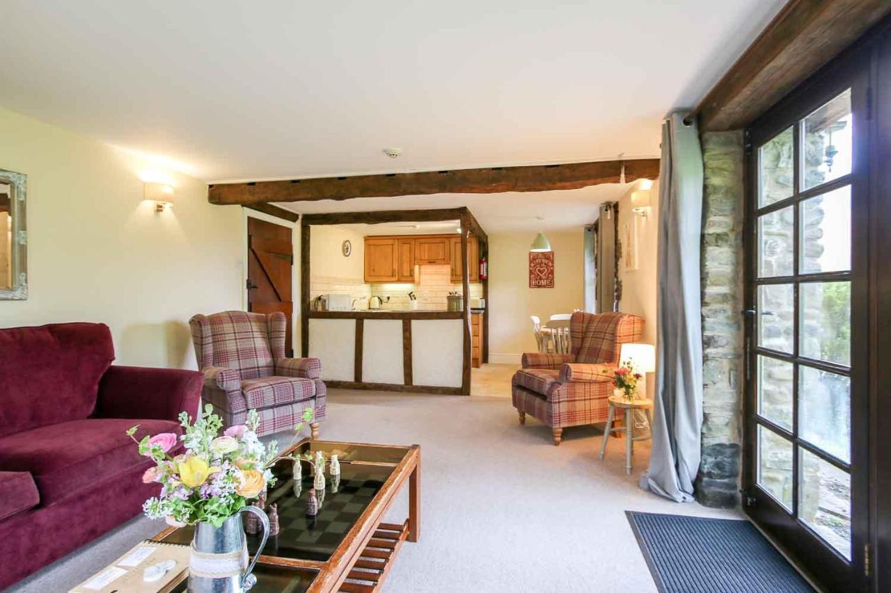 Lake Cottages At Cwm Chwefru Llanafan-fawr エクステリア 写真
